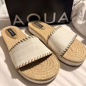NWT AQUA Sandalia Salto Baixo Rafia Espadrille Sandal size 9.5